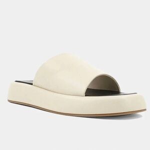 Women’s SHUSHOP Janine cream slide sandals- Size 8.5